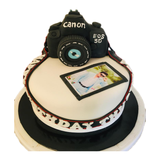 Camera Cake by Yalu Yalu
