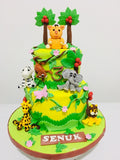 Jungle Theme Birthday Cake With Animals by Yalu Yalu yaluyalu