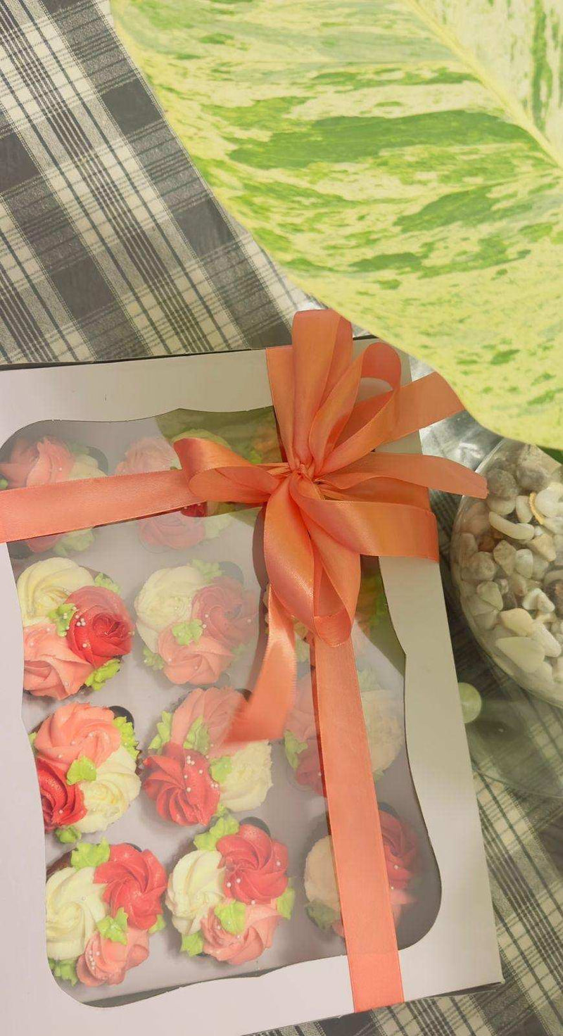 Colorful Floral Cupcakes Box (12 Pieces) by YaluYalu - yaluyalu