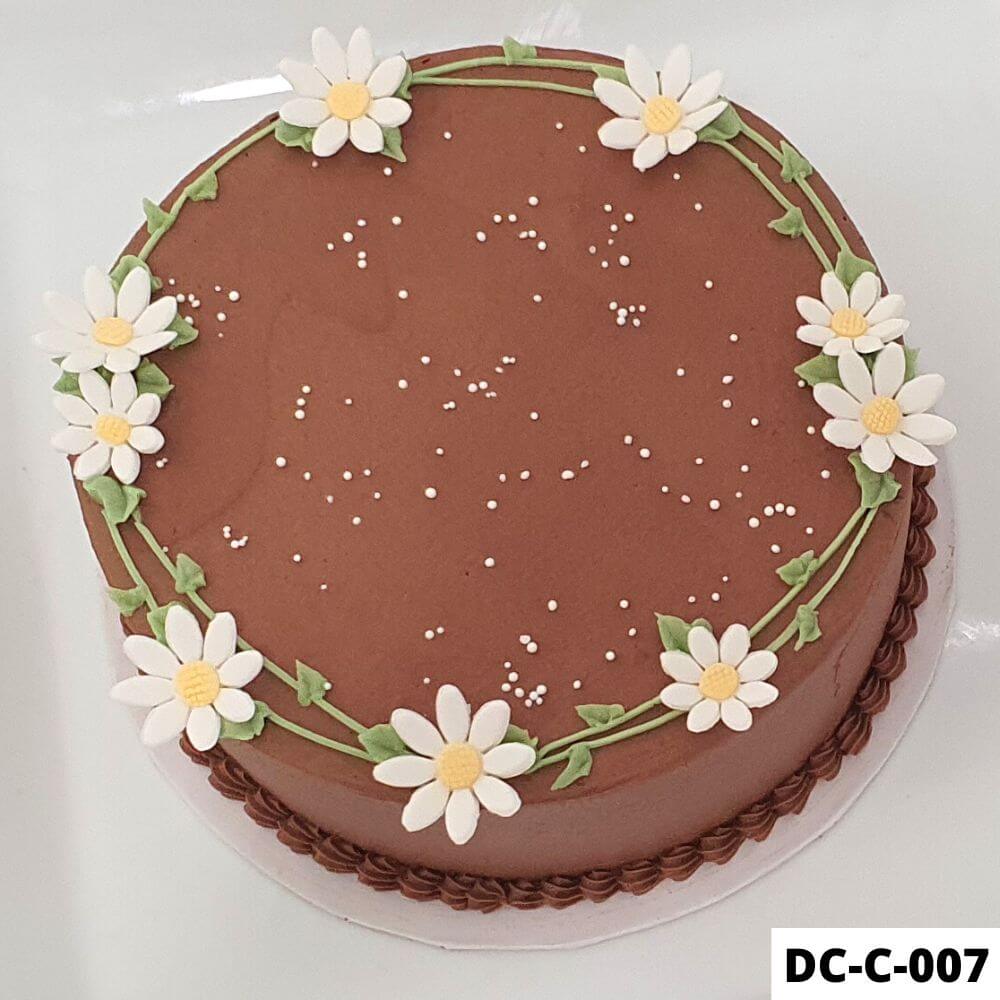 Unforgettable 4th Birthday Cake Design | YummyCake