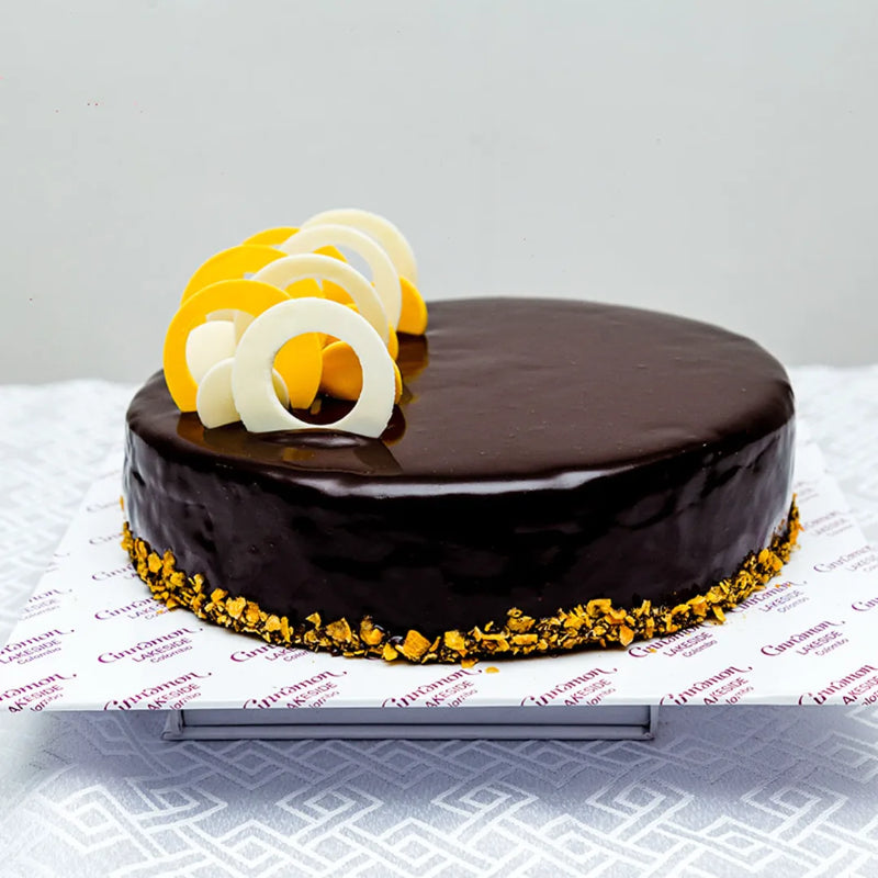 Domino Cake Cinnamon Lakeside | YaluYalu|Send Cakes Sri Lanka