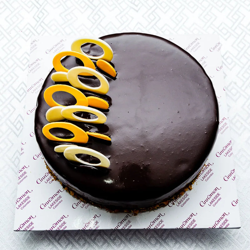 Domino Cake Cinnamon Lakeside | YaluYalu|Send Cakes Sri Lanka