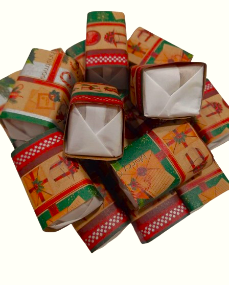 Christmas Love Cake by YaluYalu | Delivery in Sri Lanka