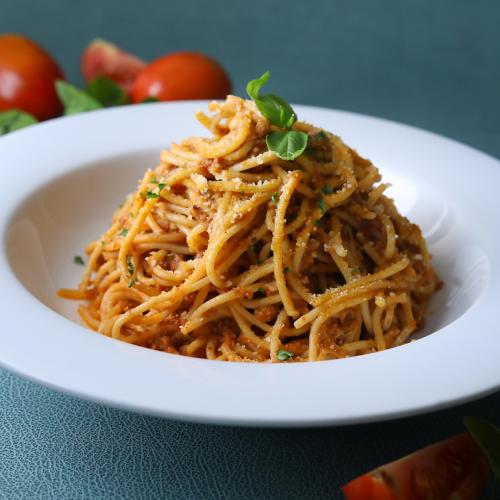 Spaghetti Bolognese - Ramada Colombo | online order | Home Delivery | YaluYalu Srilanka