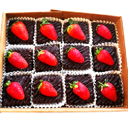 Strawberry Chocolate Brownies Box by Yalu Yalu | Delivery in Sri Lanka