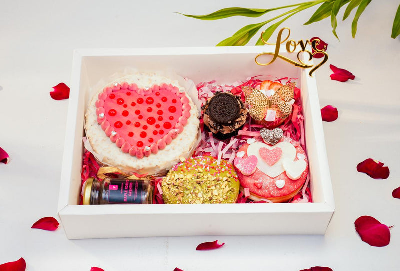 Forever love hamper Boxes by Hotel Waters Edge | Yalu Yalu | Delivery in Sri Lanka