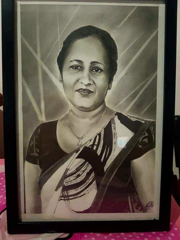 Single Person Pencil Art Portrait by YaluYalu - yaluyalu