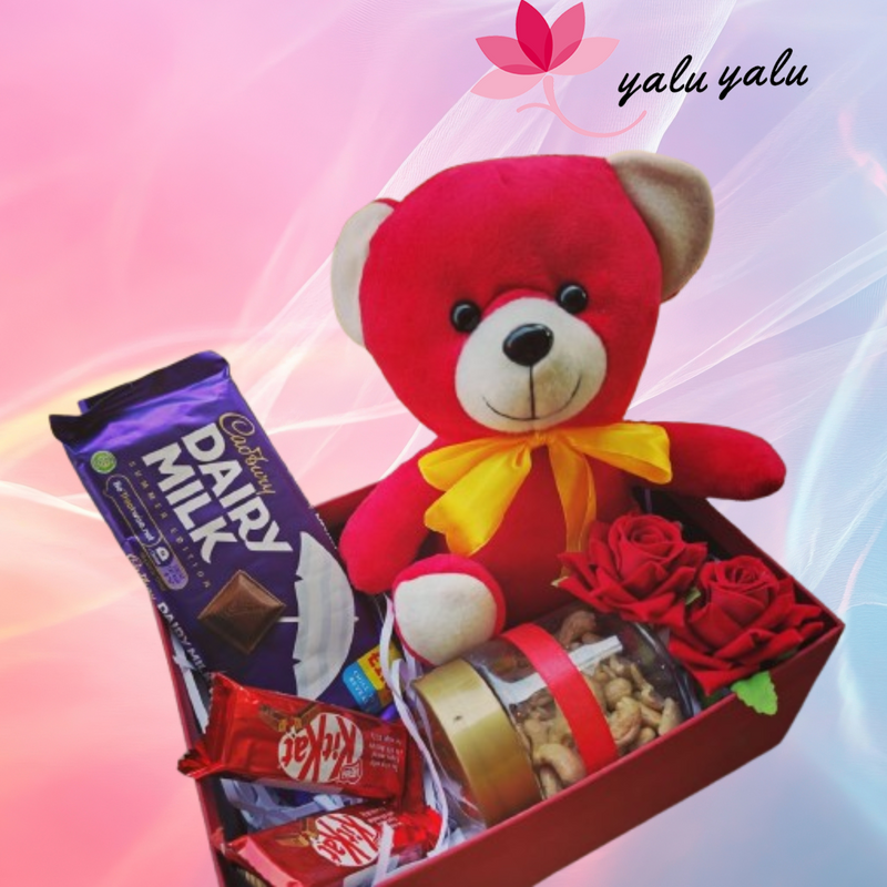 Elegant Indulgence Gift Box 8 by Yalu Yalu | Delivery in Sri Lanka