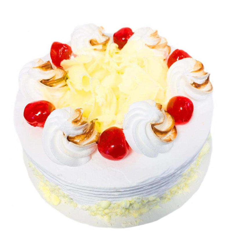 White forest gateau by Yalu Yalu - yaluyalu