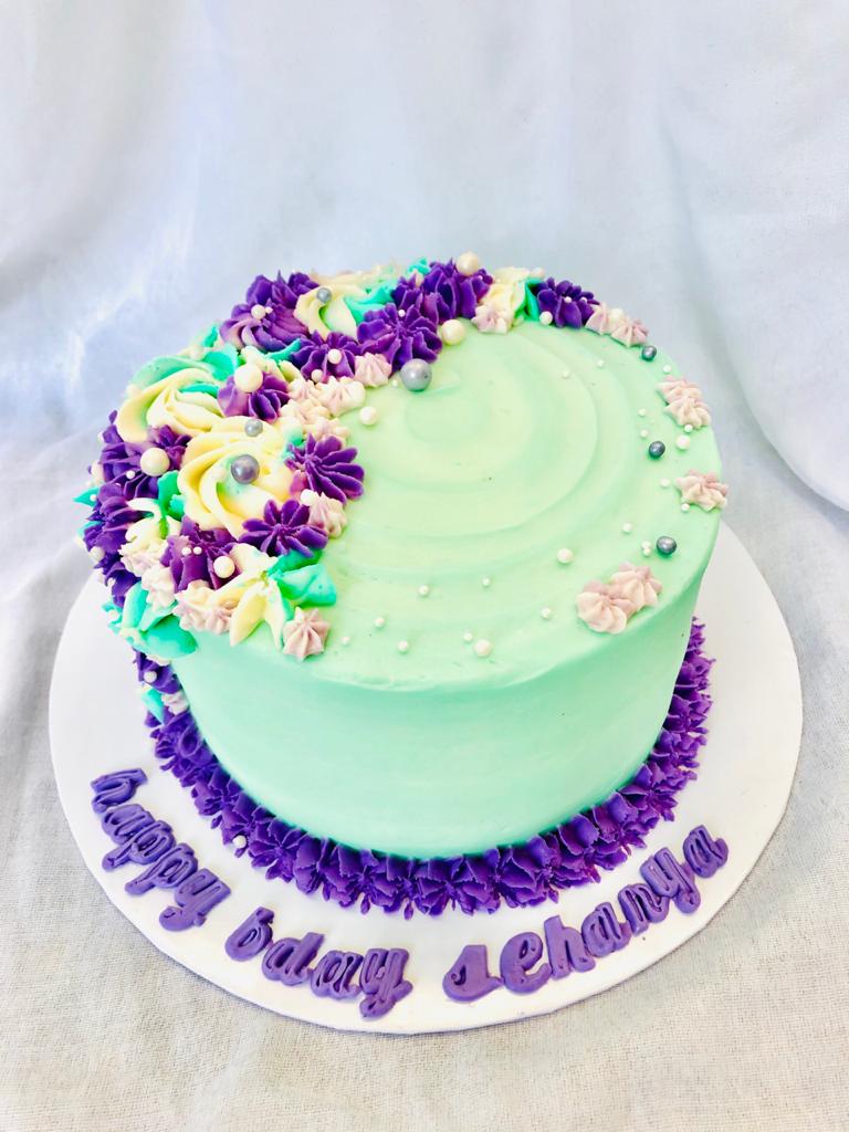 Purple Beauty Designer Cake yaluyalu