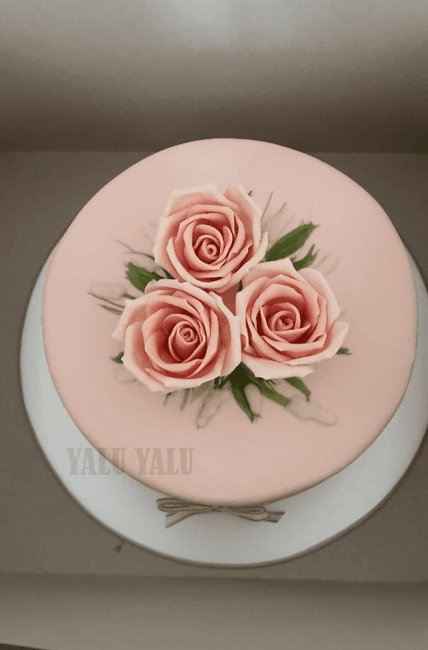 Ribbon Cake with Fondant Icing - yaluyalu