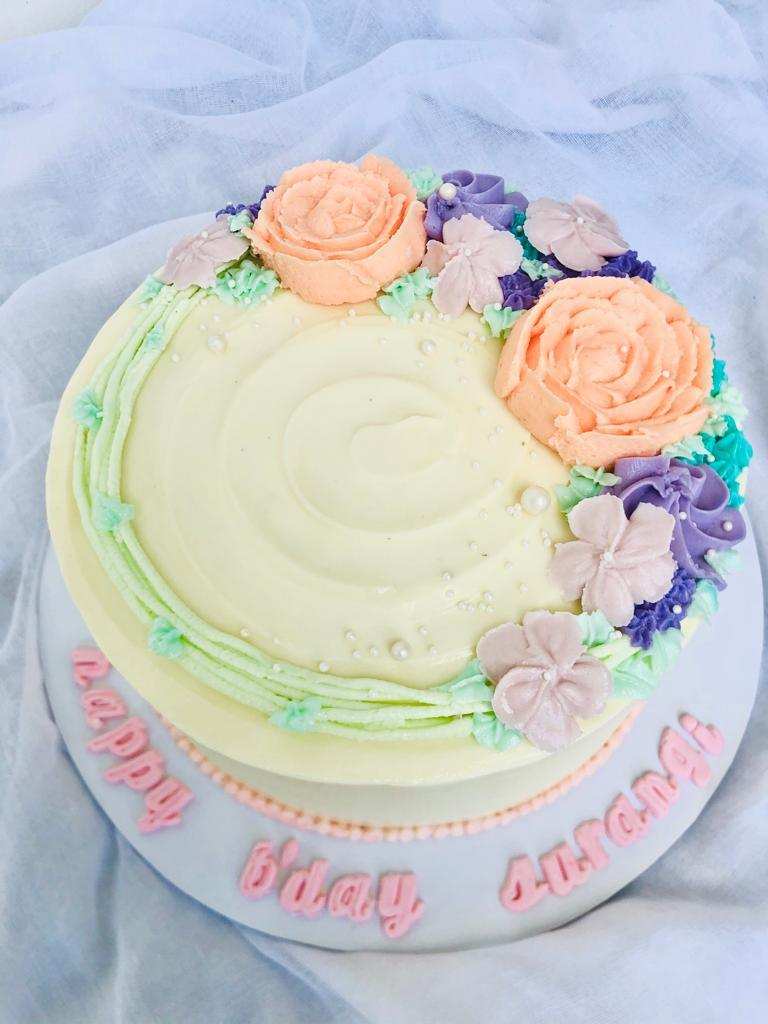 Floral Beauty Inspired Cake by YaluYalu - yaluyalu