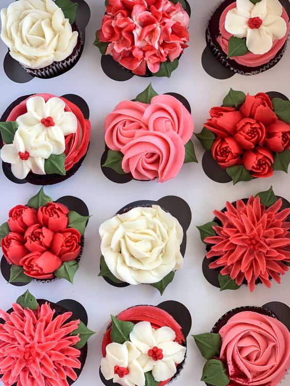 Valentine Floral Cupcakes Box 12 Pieces yaluyalu
